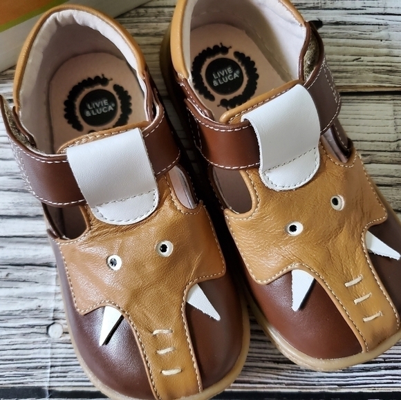 Livie and Luca Elephant Shoes New Without Box - Picture 3 of 12